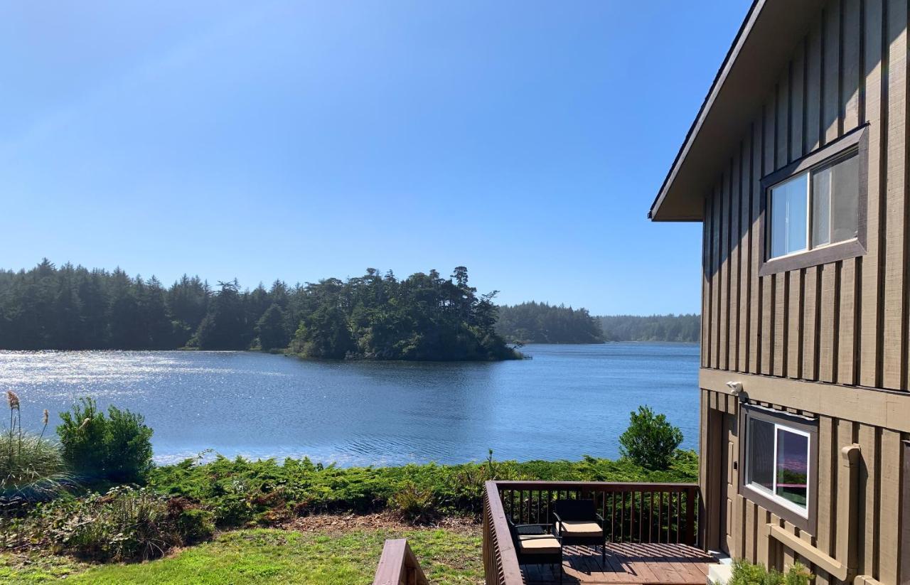 Apartment At Floras Lake Getaway Langlois Exterior foto